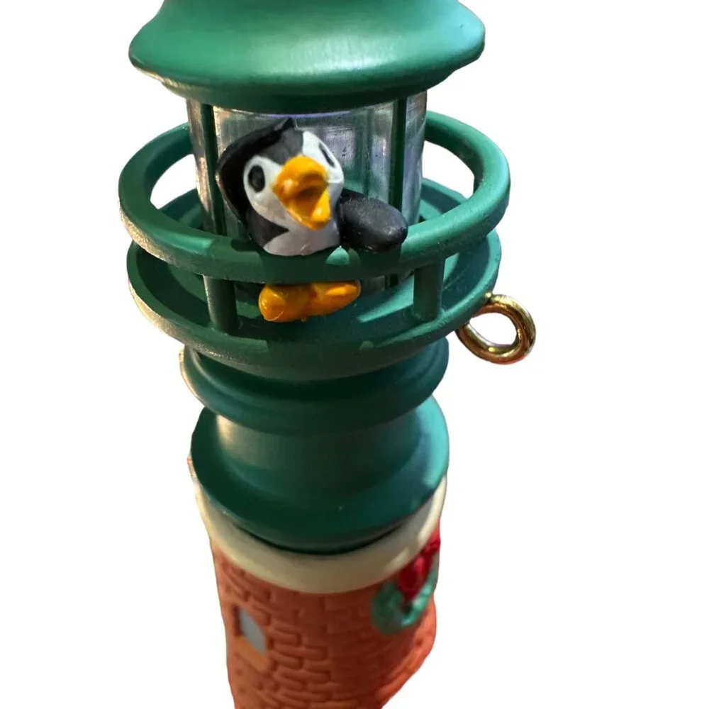 Hallmark Keepsake Ornament Lighthouse Lights Up Greetings 5th in Series 2001 - Picture 15 of 16